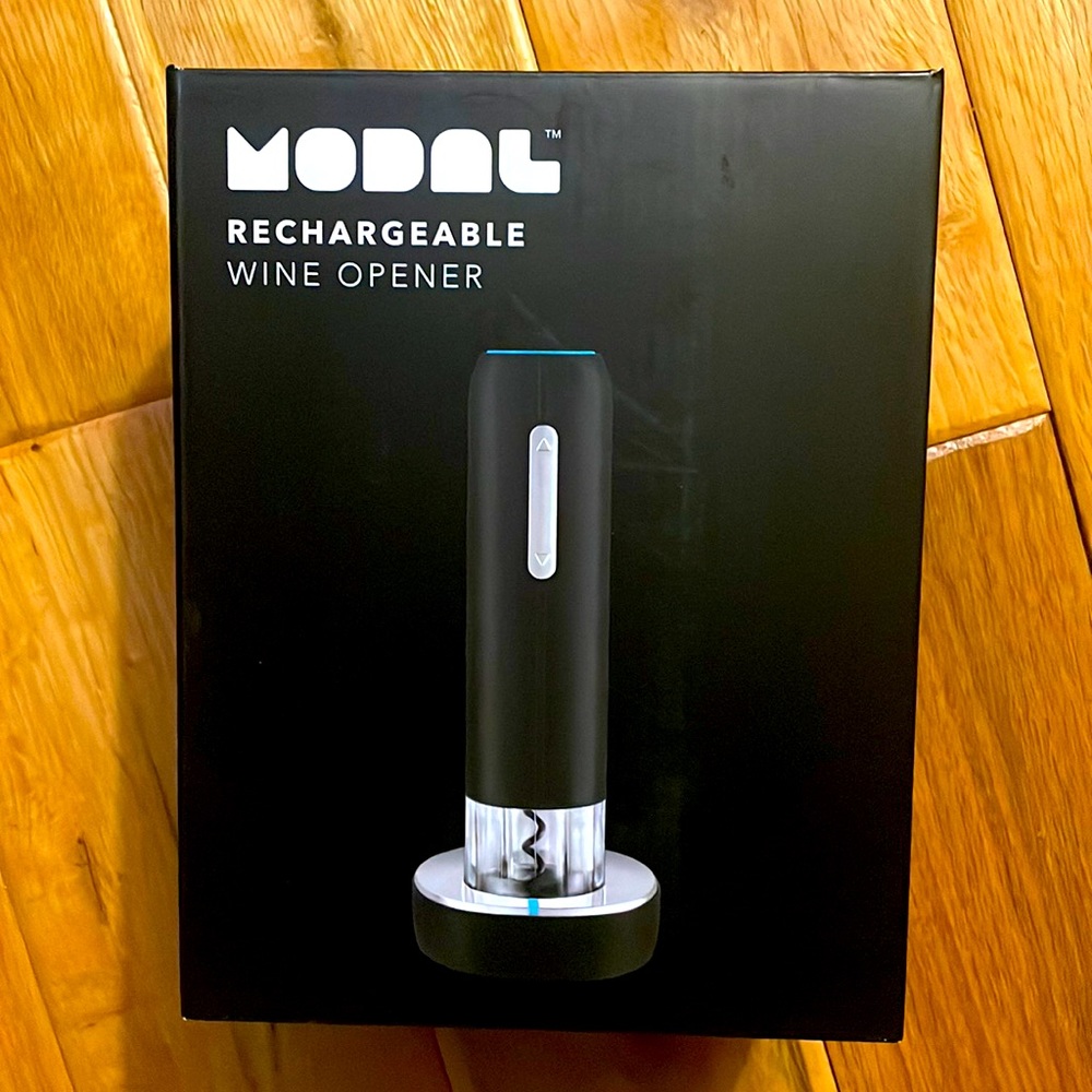 Modal Rechargeable Wine Opener